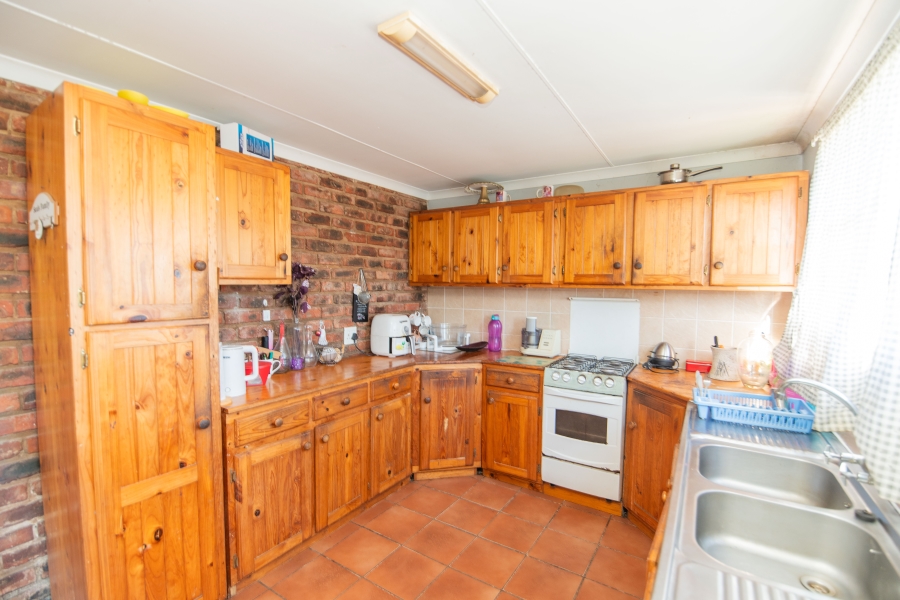 4 Bedroom Property for Sale in Clarendon Marine Eastern Cape